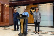 Usai Rapat dengan Sri...