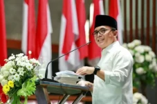 Pegawai Honorer Dihapus...