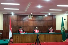 Sidang Putusan Banding...