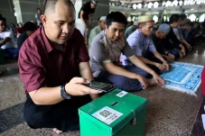 Marak Barcode QRIS Palsu...
