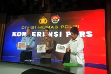1 Pegawai Imigrasi Jakut...