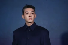 Yoo Ah In Dikabarkan...