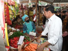 Jokowi Sebut Distribusi...