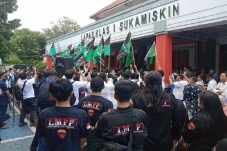 Loyalis Anas Urbaningrum...