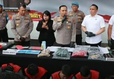 Polrestabes Surabaya...