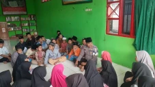 Kisah Bon Ali Santri...