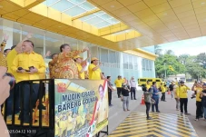 Airlangga Lepas Mudik...