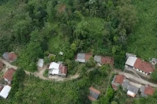 Pergerakan Tanah di...