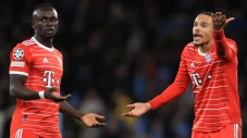 Sadio Mane Pukul Wajah...