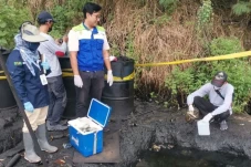 Pemkab Bogor Segel Dua...