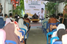 Gelar Pesantren Kilat,...