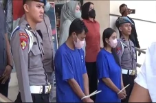 2 Pelaku Pembunuhan...