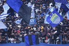 Persib vs Persikabo...