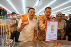 Alfamidi dan Indomaret...