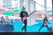 Tom DeLonge Comeback,...