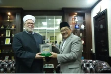 Wamenag: Pesantren dan...