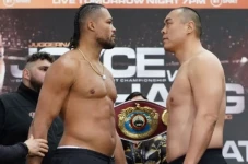 Bobot Joe Joyce Lebih...
