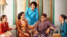 CERMIN: Perempuan-Perempuan...
