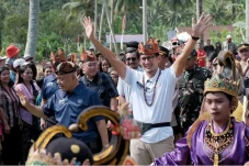 Keindahan Pantai Desa...