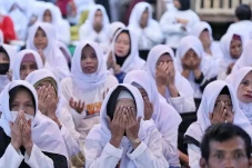 Warga Subang Ikuti Bukber...