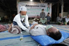Bantu Masyarakat, Kiai...