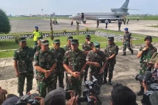 Panglima TNI Akan Fokus...