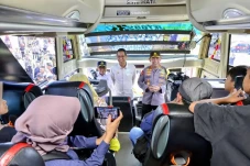 Kurangi Beban Jalan...