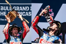 Alex Rins Menang di...