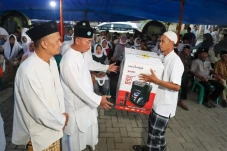 Penghujung Ramadan,...