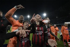 AC Milan Samai Rekor...