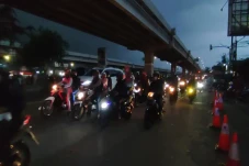 Malam Ini Pemudik Bermotor...
