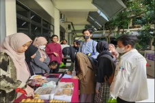 Ngabuburit Unik dari...