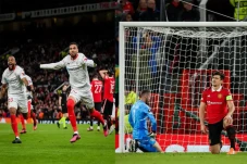 Meme Kocak Ejek Manchester...