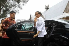 Jokowi Mendadak Tinggalkan...