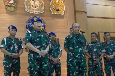 Panglima TNI Perintahkan...