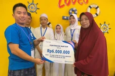 Gelar Bukber, Rumah...