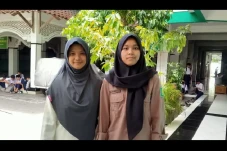 3 Siswa Madrasah Asal...