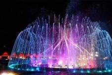 6 Destinasi Wisata Malam...