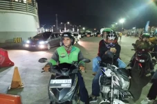 19 Tahun Tak Mudik,...