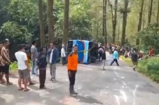Bus Rombongan Lebaran...