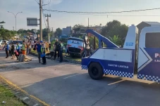 CRV Terguling di Depok,...