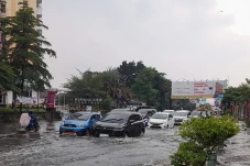 Bekasi Diguyur Hujan...