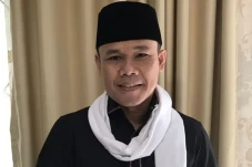 Jadi Pendakwah, Akri...