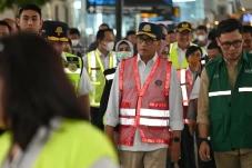 Penumpang Meningkat...