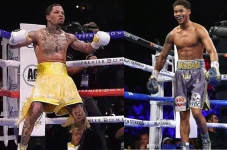 Shakur Stevenson vs...