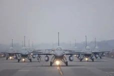 4 Senjata Militer Andalan...