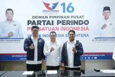 Dilantik Jadi Ketua...
