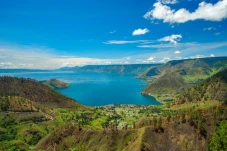 Fakta Menarik Danau...