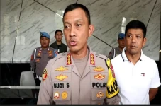 Polisi Minta Kedutaan...