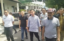 Sandiaga Bertemu dengan...